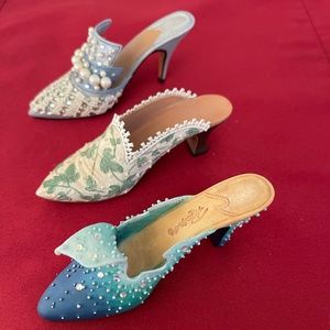 Just The Right Shoe by Raine